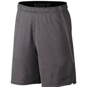 Nike Dri-fit Training Shorts in Gunsmoke Gray size medium